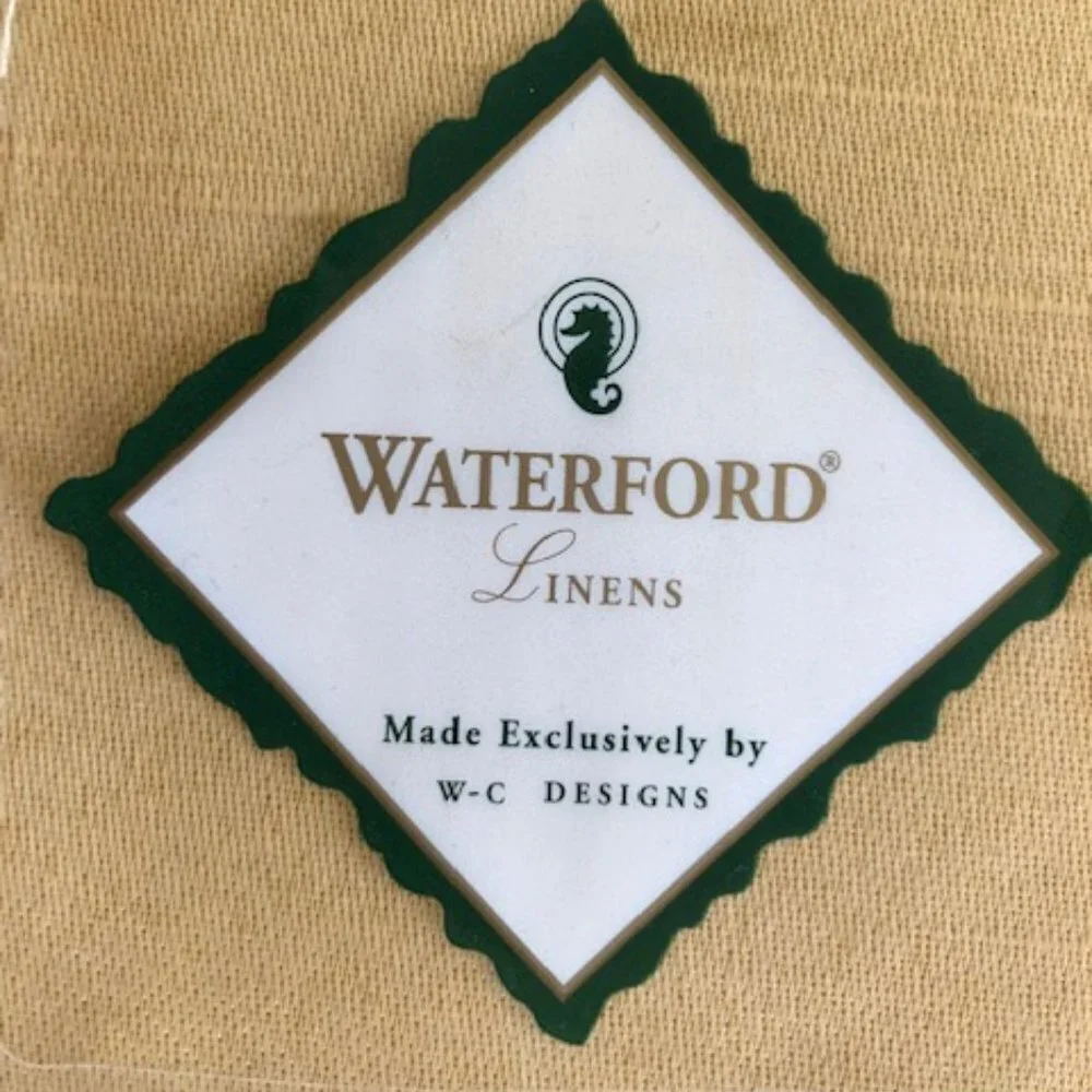 WATERFORD Linens Shanghai Gold Leaf Beaded Napkins 4